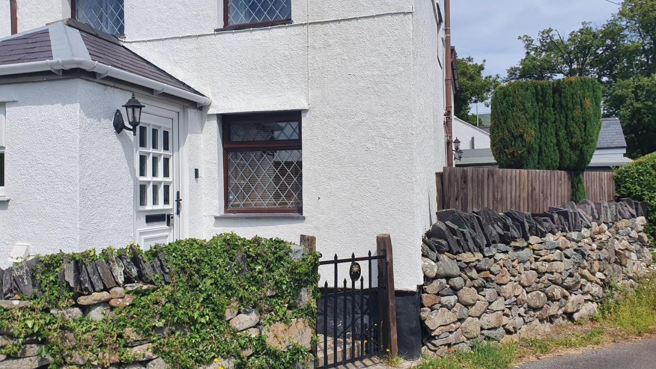 Green Cottage - Snowdonia Llanllechid Bagian luar foto